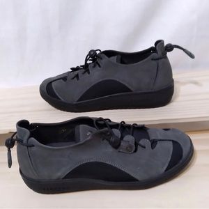 New Pandere 2 Step Shoes Women’s Size 9 Gray Black Leather Nubuck Lace Up